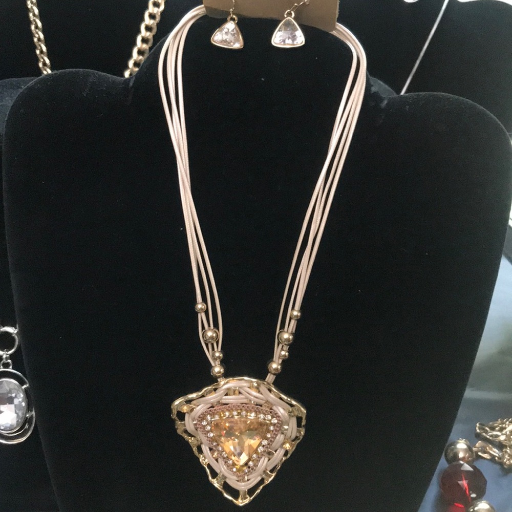 2pc necklace and earring set